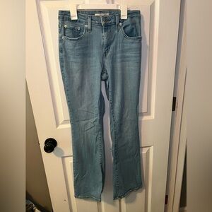 Levi High Rise Bootcut Jeans Light Wash Size 28 Women’s
